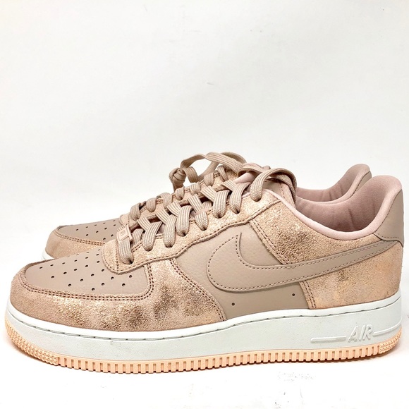 Nike Shoes - Wms AF1 07 PRM